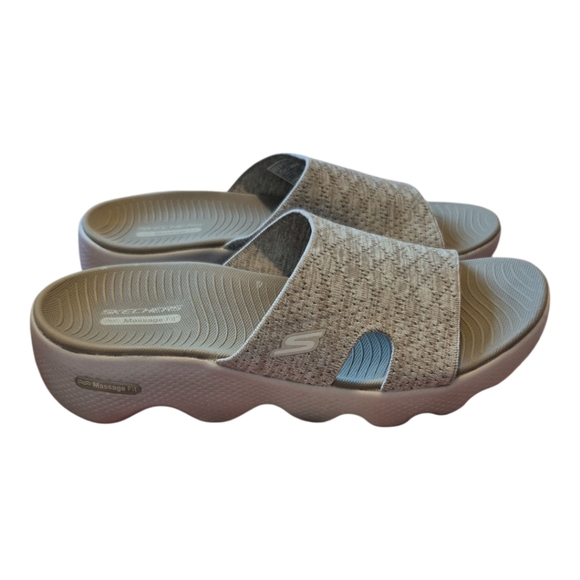 Skechers GO WALK Massage Fit Sandal Slide Womens 11 Taupe - Picture 1 of 8